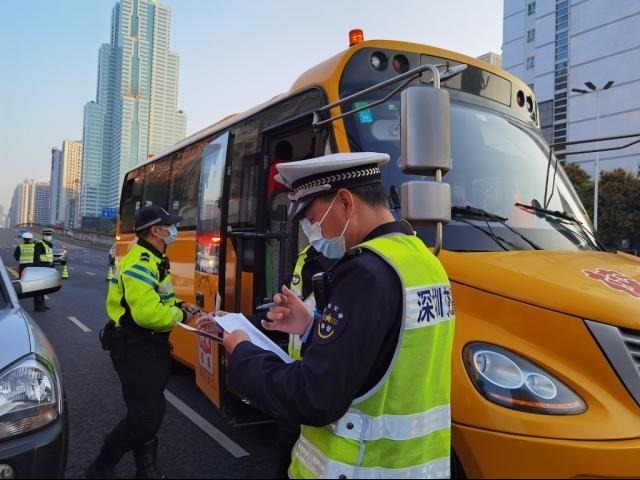 开学首日深圳早高峰未现明显拥堵，交通警情大幅下降
