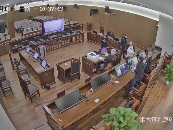 深圳一女子辱骂法官干扰法庭秩序，司法拘留10日！