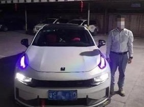 深圳交警近日抓获多辆改装“炸街”车