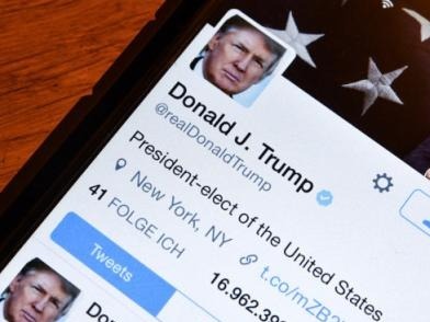 推特宣布永久封禁特朗普的账号