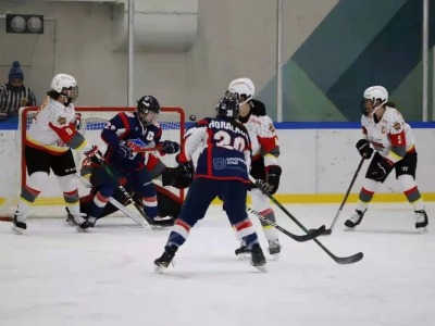WHL | 深圳女冰首夺常规赛冠军 进球最多失球最少，周嘉鹰多项数据排第一
