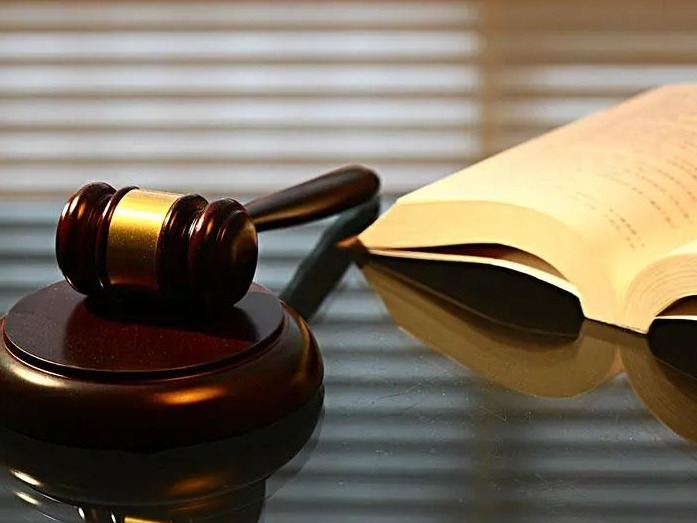 家庭主妇离婚获5万家务补偿，主审法官：判决时考虑四个因素