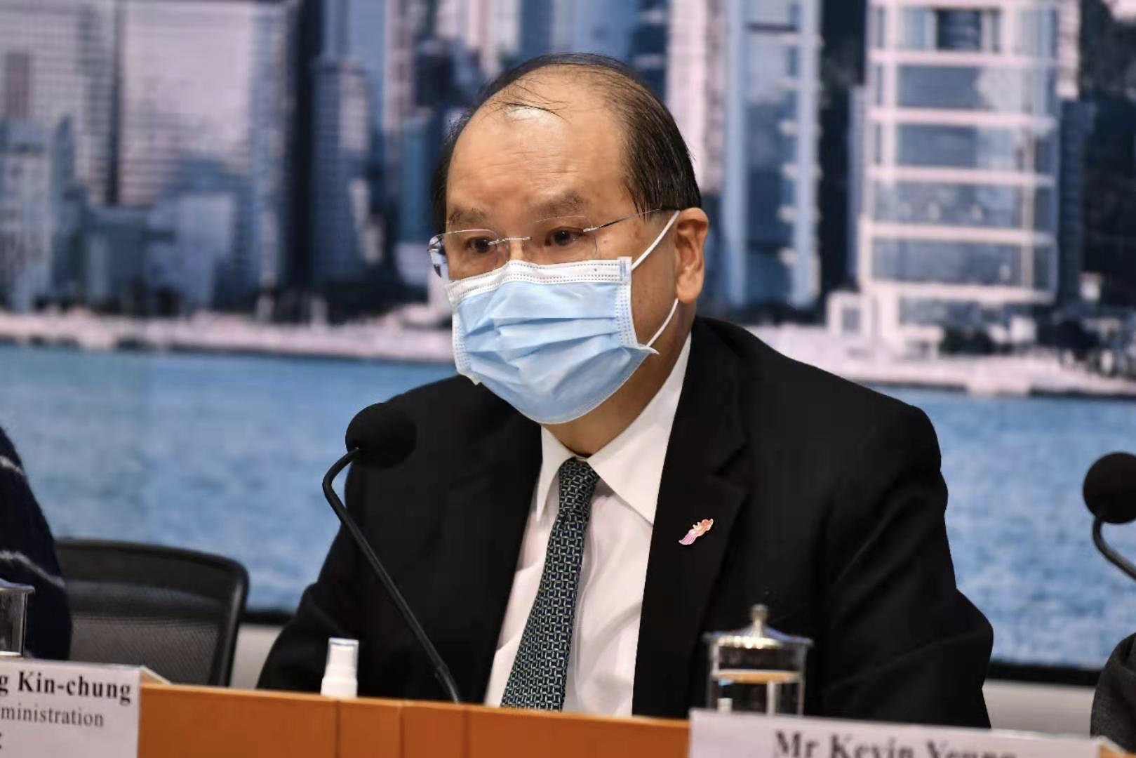 张建宗：农历新年前将采取更为果断措施遏制疫情