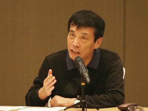 足协主席陈戌源看望国足：交流限薪问题，做到四个“牢记”