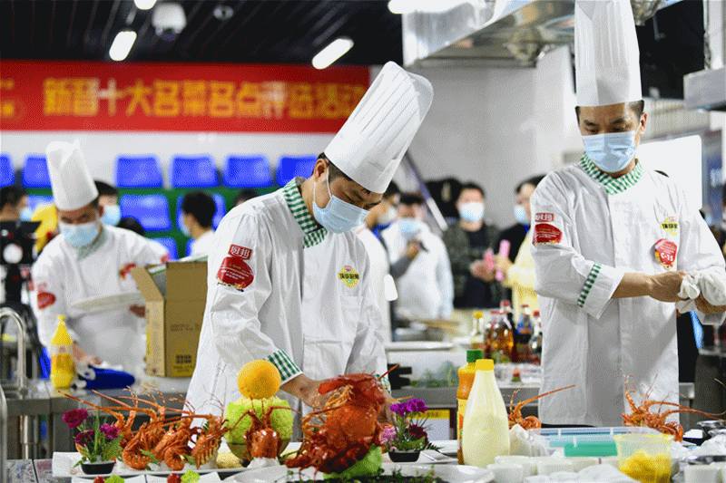 “粤菜师傅”巅峰对决！直击新晋十大名菜名点争霸赛现场