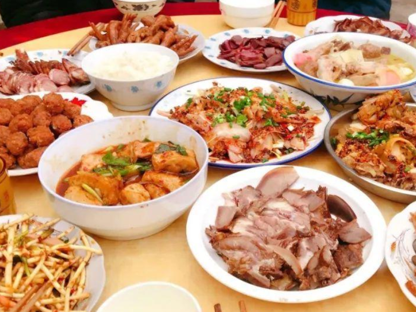 留深过年怎么吃年夜饭？记者走访发现深圳年夜饭市场预订火爆