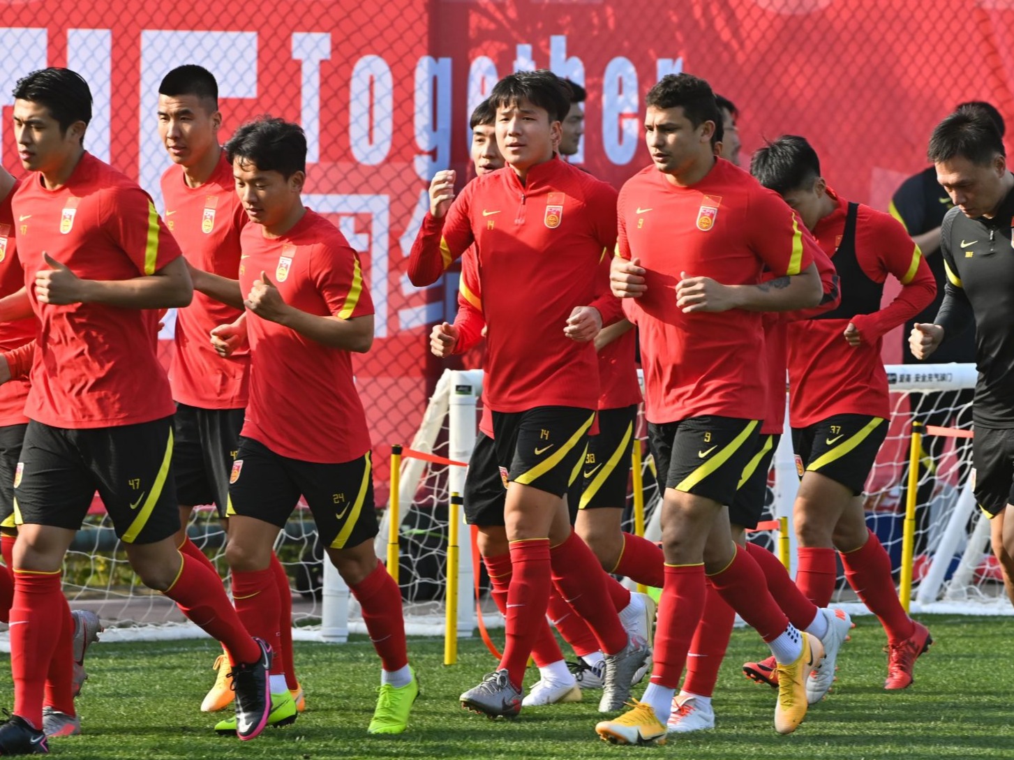 40强赛或延至6月，国足同组对手基本同意来华比赛