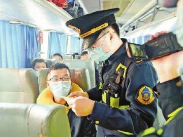 不一样的春运 一样的初心，一线交通人坚守岗位守护旅客回家路