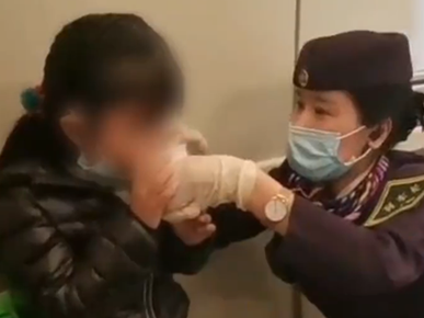 父亲一个疏忽，5岁女孩独自从深圳坐高铁到长沙，网友：心太大