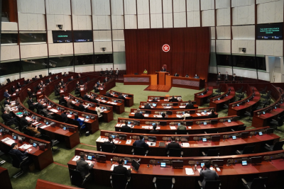 林郑提5项新立法 落实区议员宣誓要求