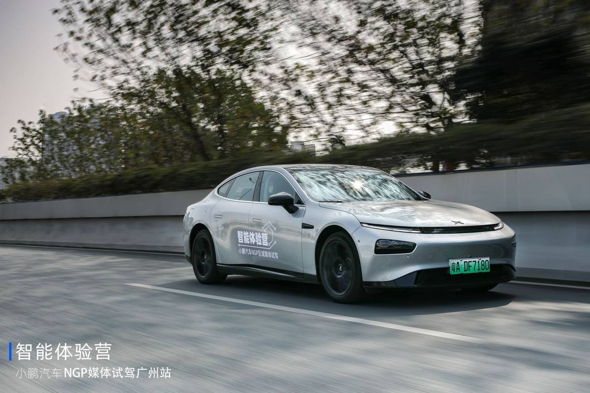 “NGP”助力小鹏P7成为国内最智能的量产车型之一