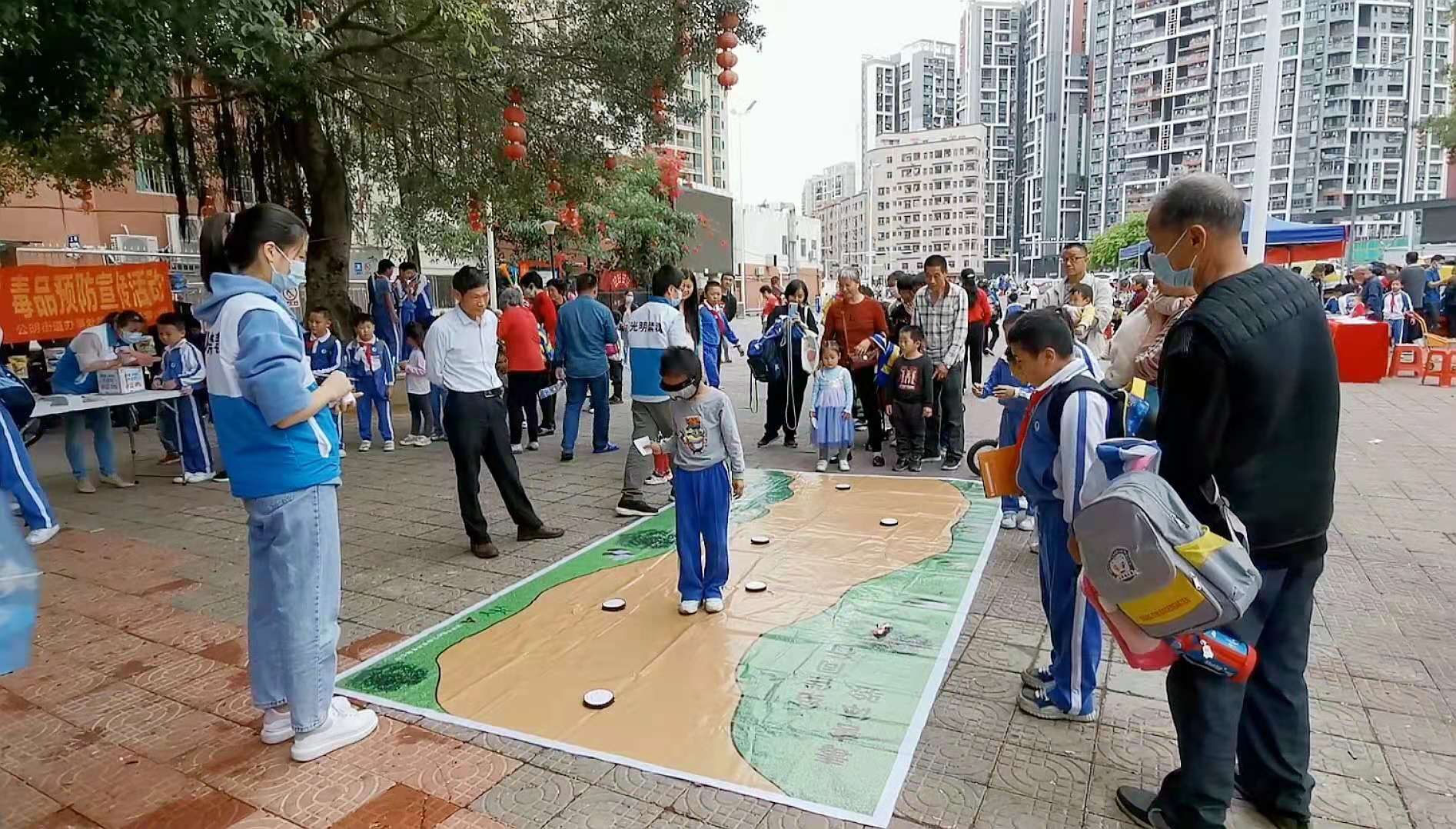 公明街道元宵喜乐会禁毒常相随