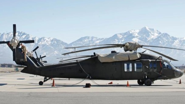 美国一架黑鹰直升机训练中坠毁 3名国民警卫队成员死亡