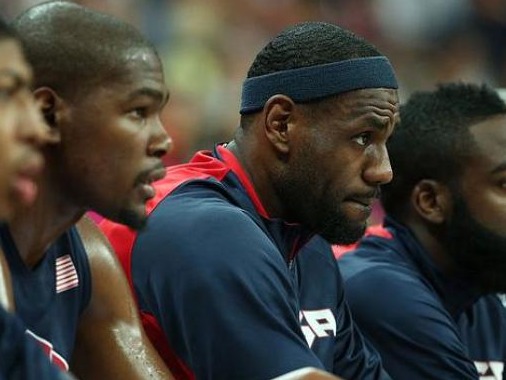 美国男篮公布东京奥运会57人初选名单：詹姆斯、库里等在列