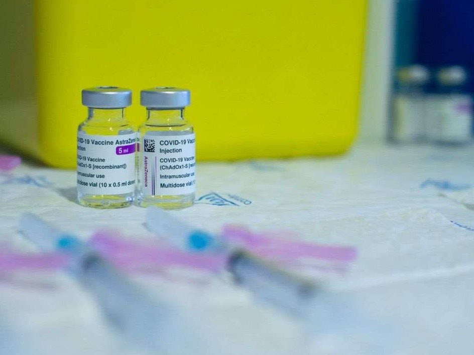 德法意等国暂时停用阿斯利康新冠疫苗：担心存在副作用