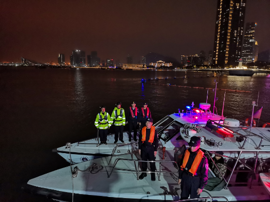 光电取证、船载雷达：深圳借力科技手段 强化海上精准执法