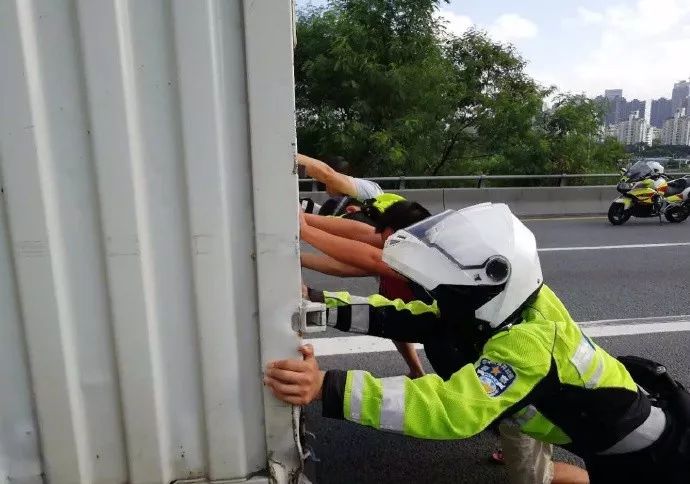 深圳交警铁骑招人啦！共需招聘120名，男女不限！