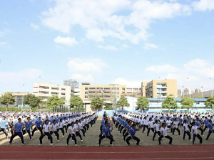 龙华高级中学教育集团:一所学校的蝶变之舞
