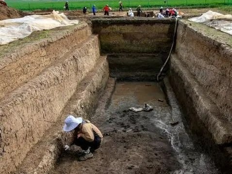 襄阳发现古城墙、护城河：距今5200年至4200年