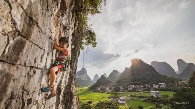 梦想站在世界之巅！龙岗实验学校周思妤同学成为国家二级运动员