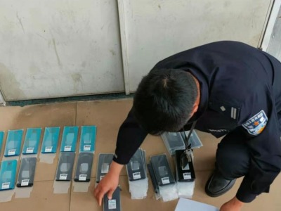 “家贼”难防！工厂的“老实”员工竟偷了近60部手机 