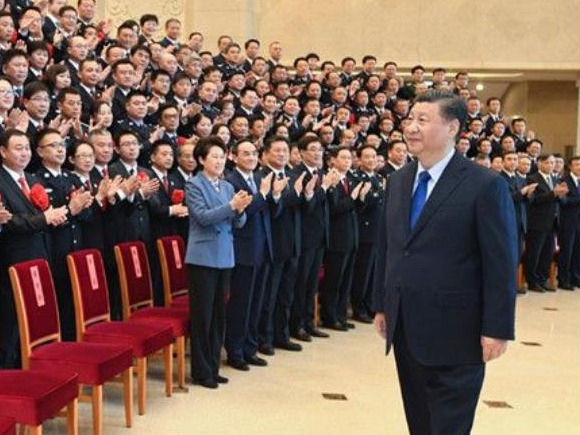 习近平会见全国扫黑除恶专项斗争总结表彰大会代表