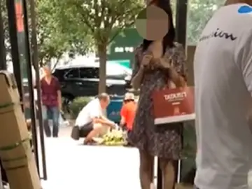 最高检点名女子取快递被造谣出轨案：降低不该有的维权成本