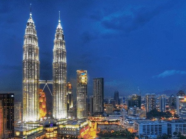 马来西亚决定不再延长吉隆坡等地“行动管制令”
