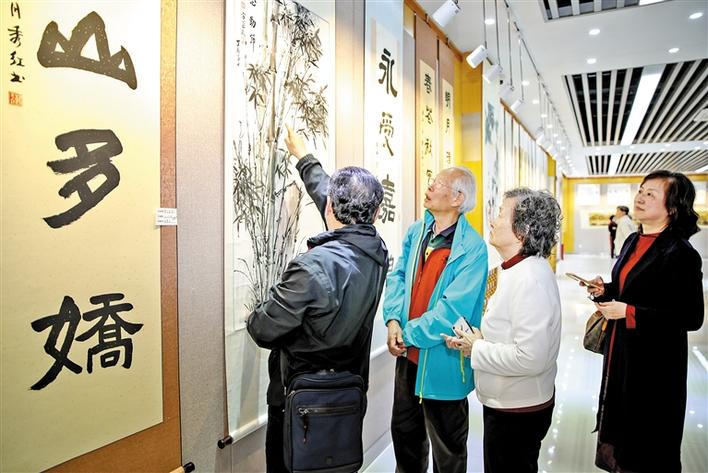 宝安区退休女干部献礼建党百年诗书画摄影作品展览，昨日开展 