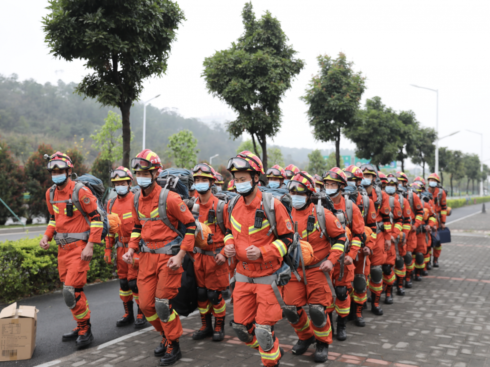 贴近实战锻造地震救援尖兵，深圳消防圆满完成地震拉动演练