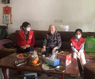 马峦街道小“雷锋”组队上岗 