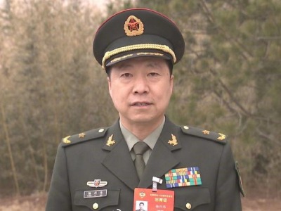 杨利伟委员：两年内将有12名中国航天员进入太空
