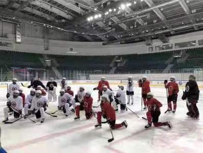 WHL | 深圳女冰今日开启季后赛征程，客场再度挑战比留萨