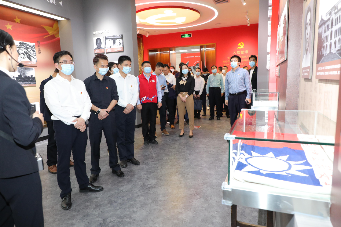 桂园街道组织前往市党史馆开展党史学习教育参观活动  