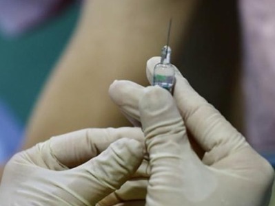 美媒：拜登计划扩大美国疫苗接种范围