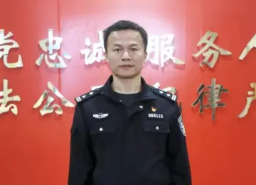 每日警星｜文波：能文能武的巡警“大管家”