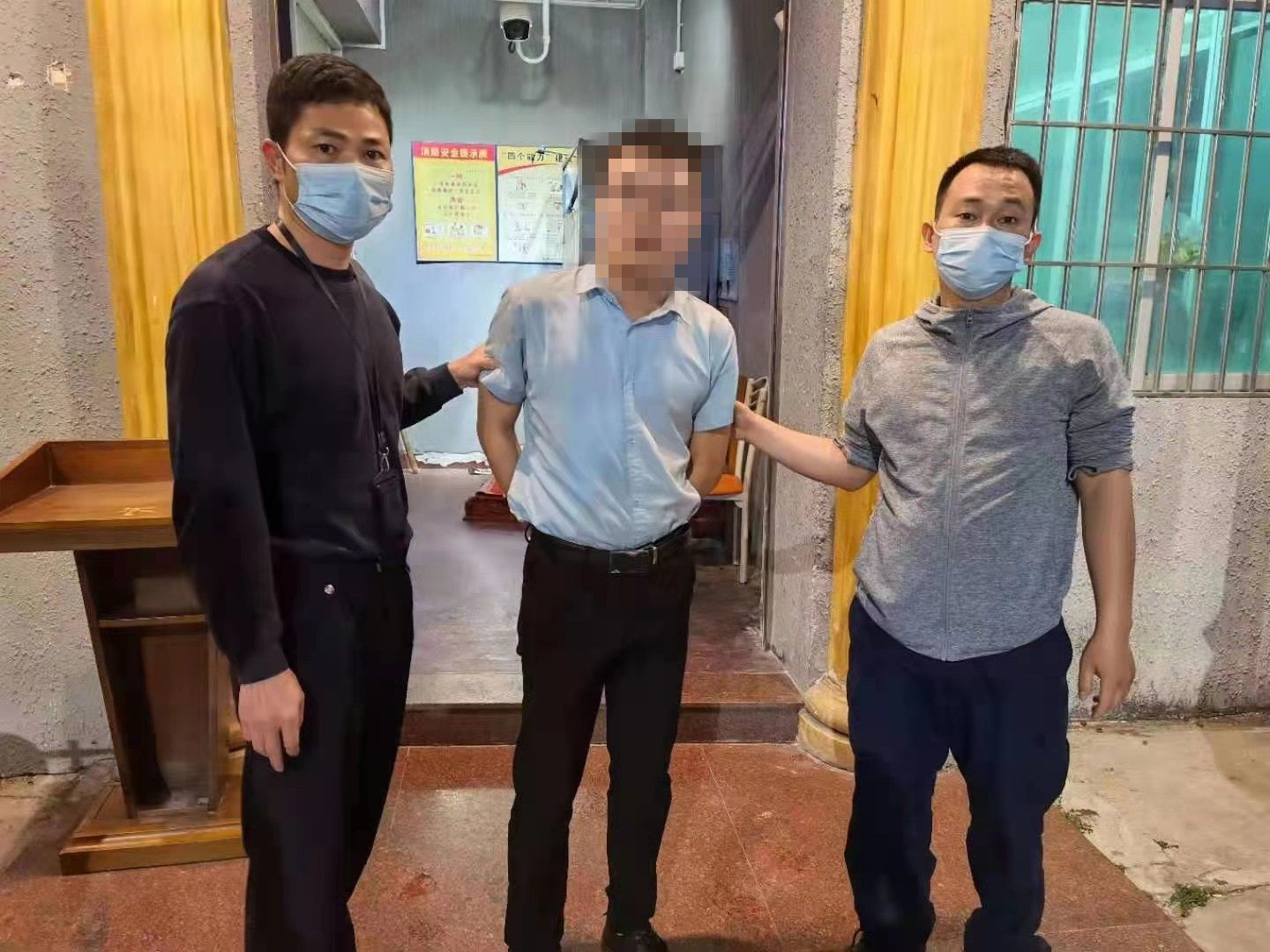 会所工作人员偷客人信用卡套现  警方提醒小心使用免密支付功能！  