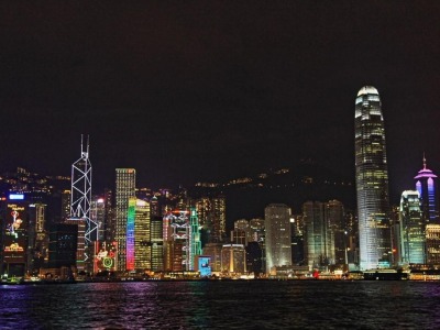 香港响应“地球一小时”活动 “调暗”维港夜景支持低碳