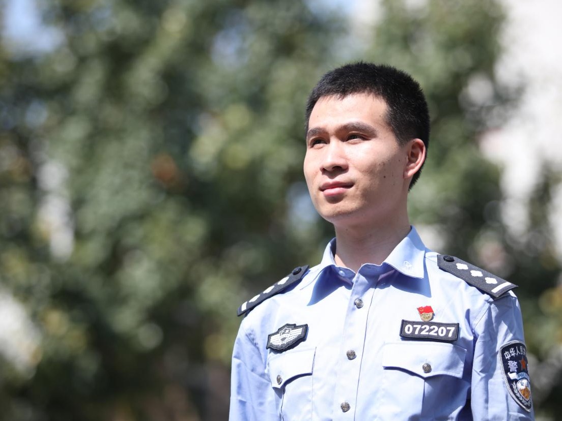 双区卫士丨蒋易成：抓获身负多案的嫌疑人，再苦再累都是值得的