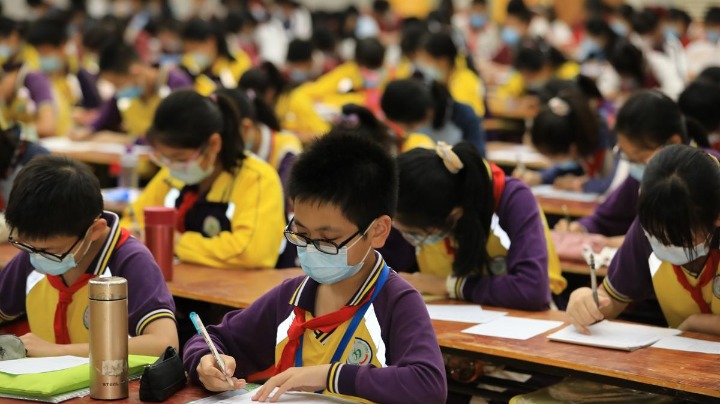 汉字学习从娃娃抓起！珠海近2000名小学生比拼硬笔书法