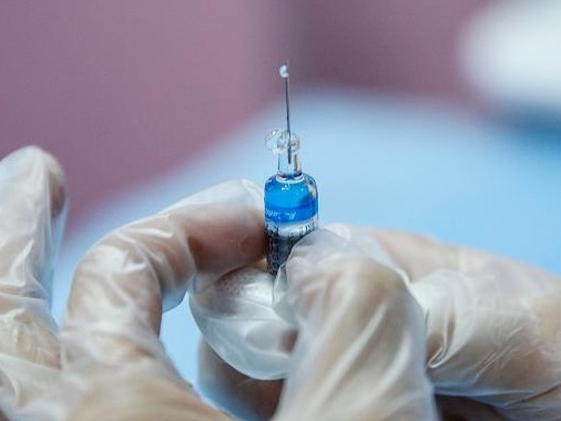 卡塔尔将为所有2022年世界杯观众接种新冠疫苗
