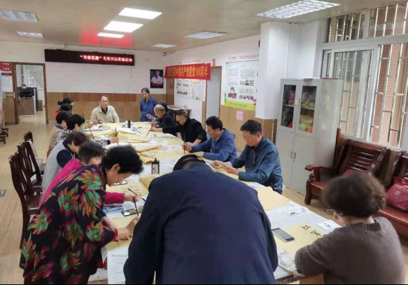 金湖社区开展长者毛笔书法学习活动