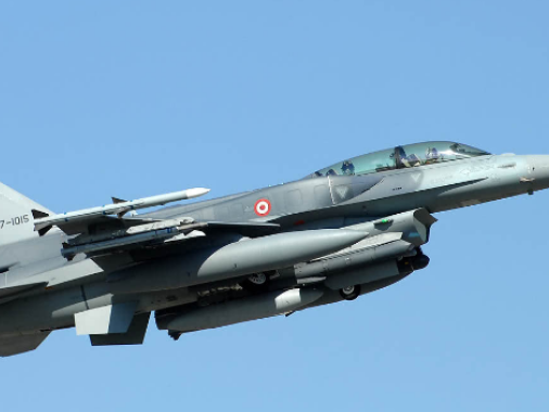外媒：土耳其一架F16战机坠毁，飞行员生死未卜