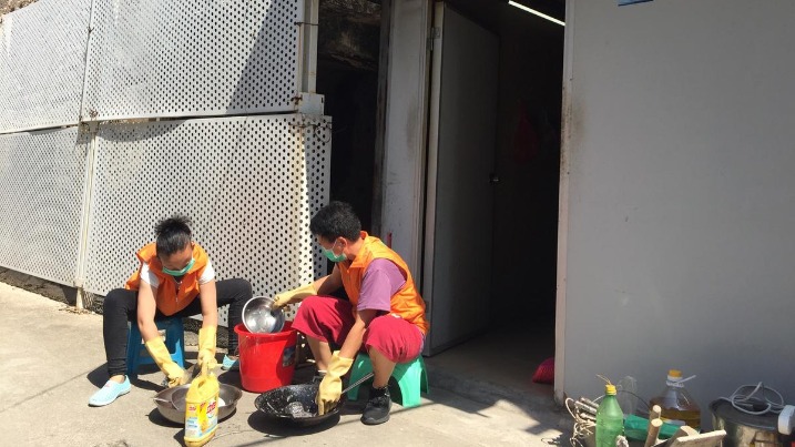 为孤寡老人洗衣打扫……珠海市南水镇有支“暖心行动”家政服务队