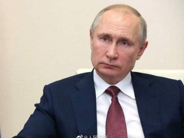 俄罗斯总统普京签署总统任期法案，可在现任期结束后再连任两届