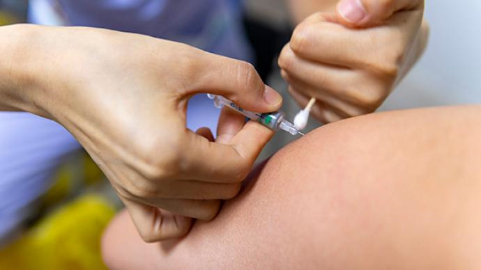 国家卫健委：累计报告接种新冠病毒疫苗13380.1万剂次