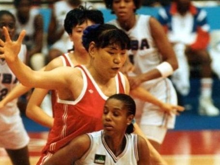 54岁郑海霞入选FIBA名人堂 你知道当年她多牛吗