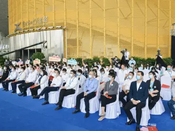 壹深圳丨“铿锵奋进的脚步 续写春天的故事”网络主题宣传同步在深启动