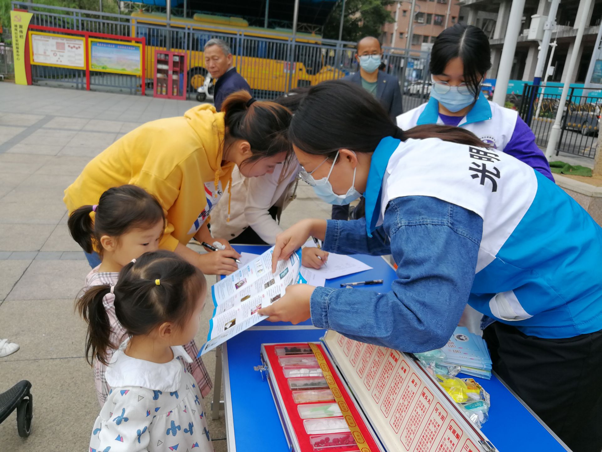凤凰街道禁毒宣传不停歇  防毒意识入人心