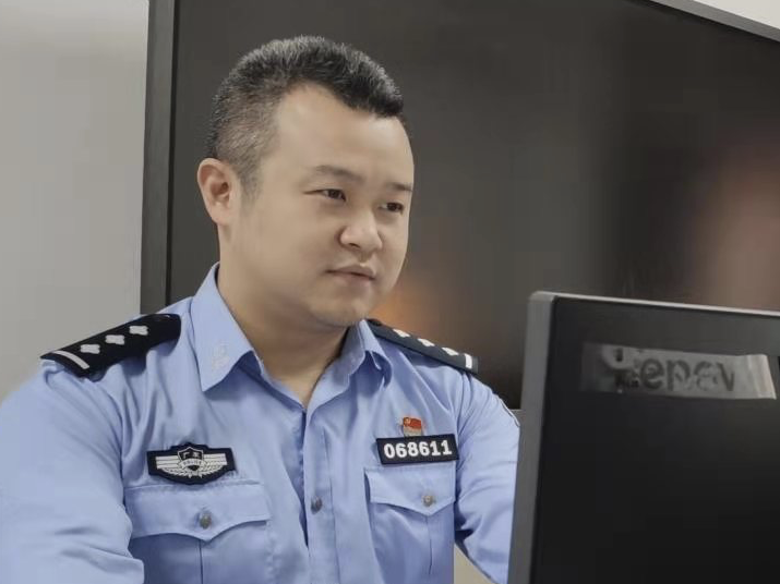每日警星 | 廖建辉：扫黄禁赌“尖刀”